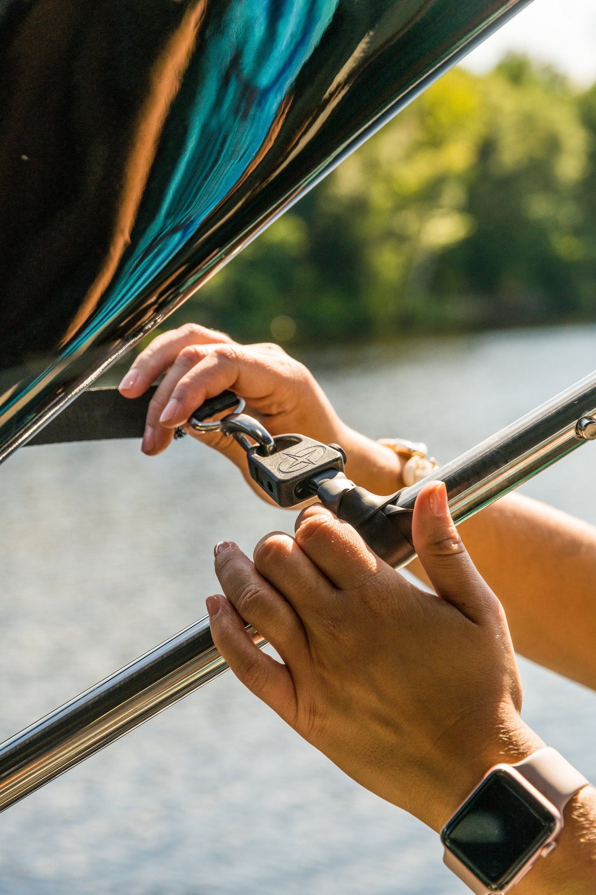 Pontoon Boat Sun Shade System – image 10